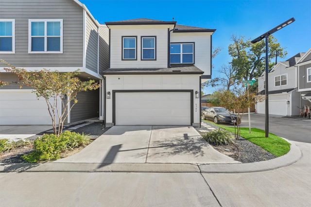 6704 Parker Grove Lane, Houston, TX 77076