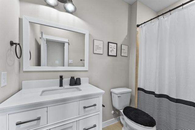 6704 Parker Grove Lane, Houston, TX 77076