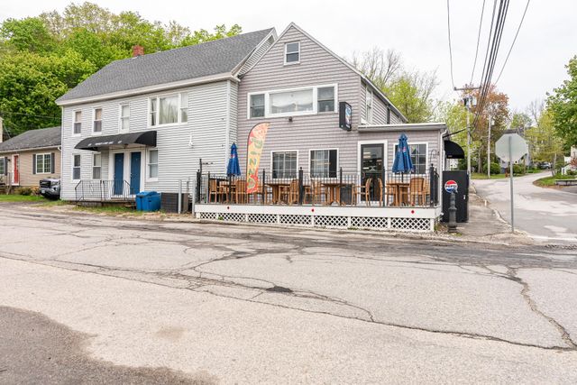 65 Henry Law Avenue, Dover, NH 03820