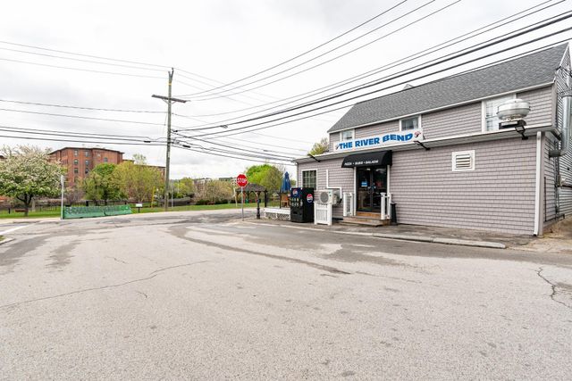 65 Henry Law Avenue, Dover, NH 03820
