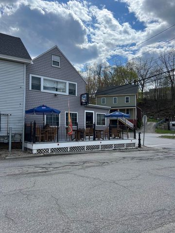 65 Henry Law Avenue, Dover, NH 03820