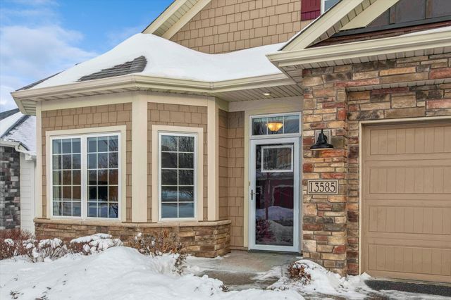 13585 Crownline Drive NE, Prior Lake, MN 55372