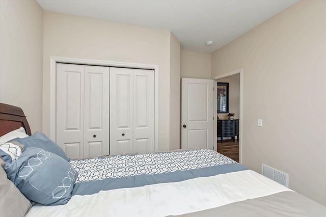 13585 Crownline Drive NE, Prior Lake, MN 55372