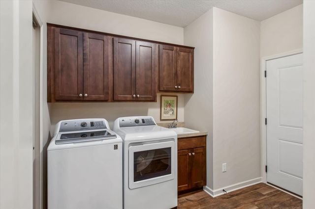 13585 Crownline Drive NE, Prior Lake, MN 55372