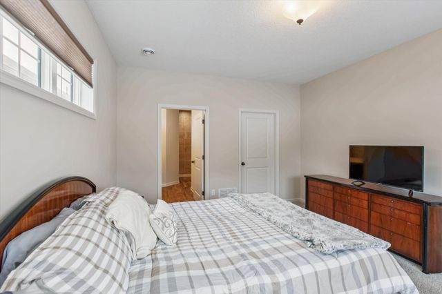 13585 Crownline Drive NE, Prior Lake, MN 55372