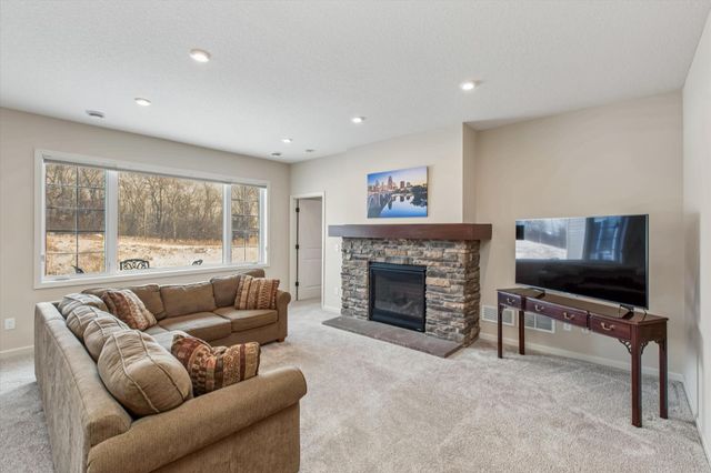 13585 Crownline Drive NE, Prior Lake, MN 55372