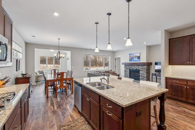 13585 Crownline Drive NE, Prior Lake, MN 55372