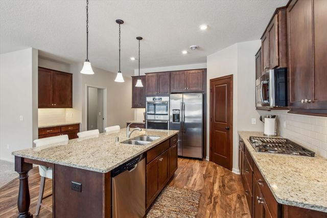 13585 Crownline Drive NE, Prior Lake, MN 55372