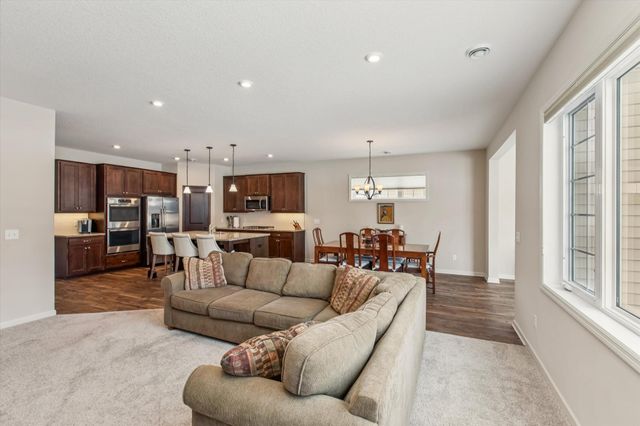 13585 Crownline Drive NE, Prior Lake, MN 55372