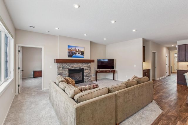 13585 Crownline Drive NE, Prior Lake, MN 55372