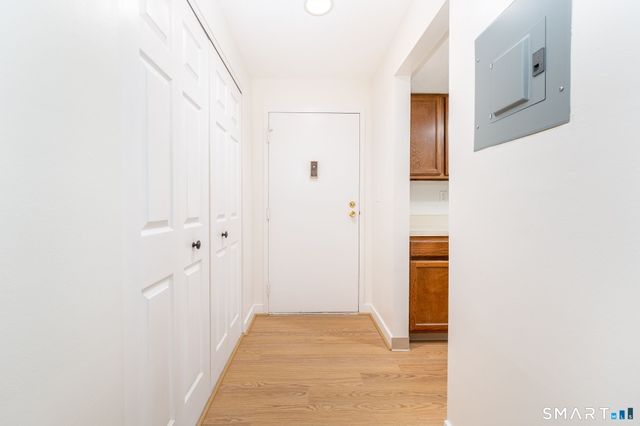 5 Brookwood Drive D, Rocky Hill, CT 06067