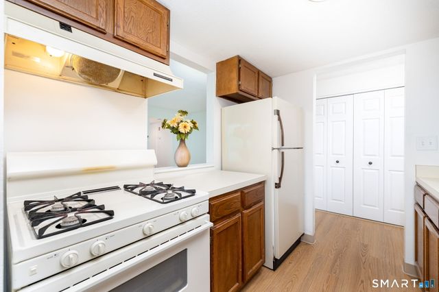 5 Brookwood Drive D, Rocky Hill, CT 06067