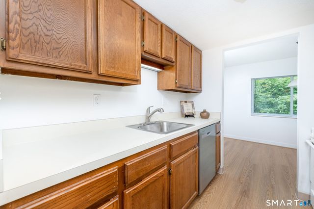 5 Brookwood Drive D, Rocky Hill, CT 06067