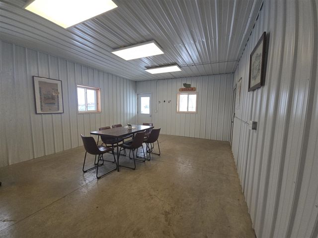 69430 Stubey Road, Sturgis, MI 49091