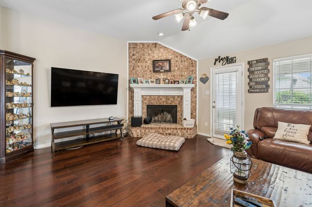 8013 Elk Mountain Trail, Mckinney, TX 75070