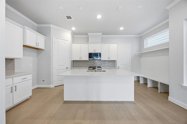 5523 Katy Freeway, Houston, TX 77007