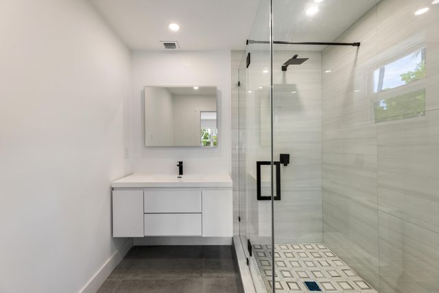 159 Iroquois Drive, Lower Matecumbe, FL 33036