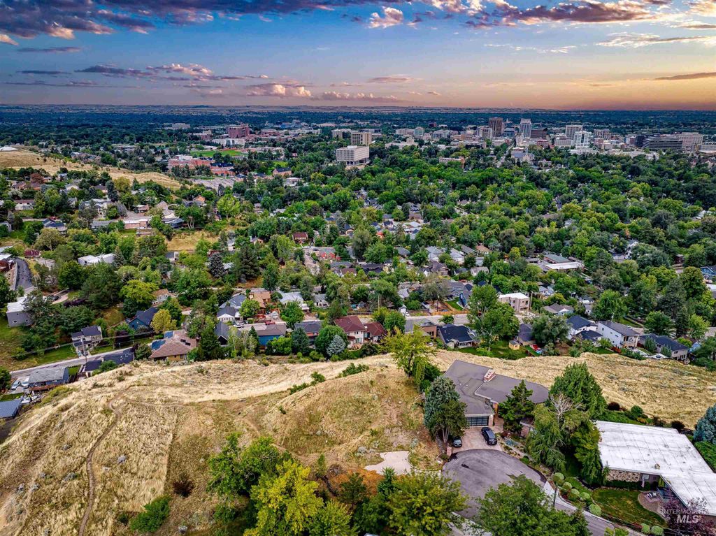 340 N Panorama Pl, Boise, ID 83702 photo 10