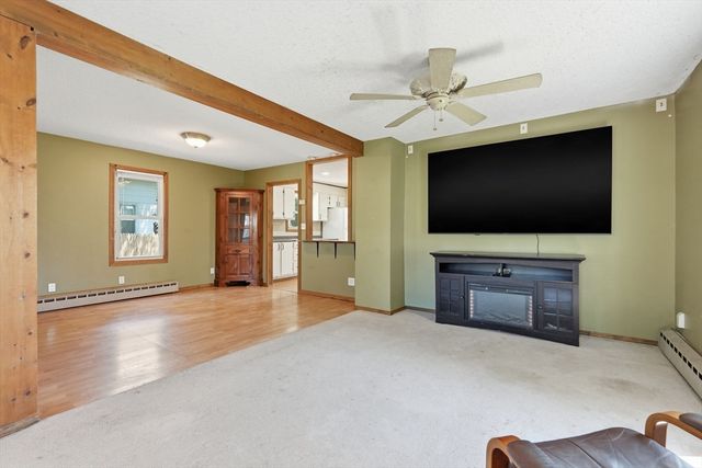 33 Baltimore Ave, Chicopee, MA 01020