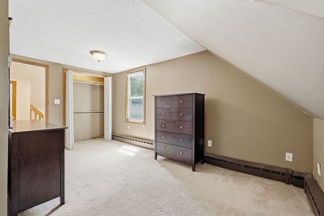 33 Baltimore Ave, Chicopee, MA 01020