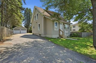 33 Baltimore Ave, Chicopee, MA 01020