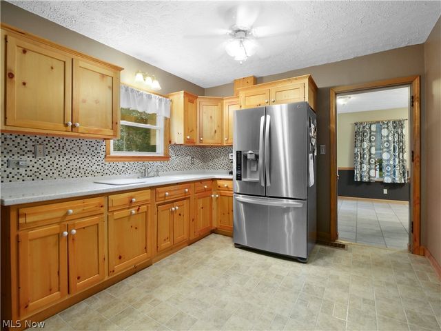 110 Railroad Street, Lagrange, OH 44050