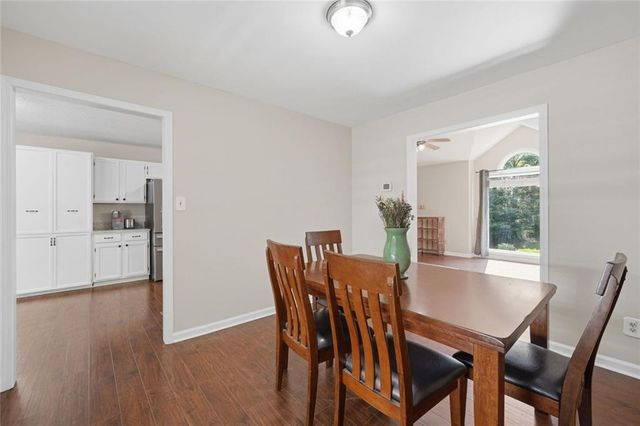 3513 Robin Lane, Acworth, GA 30101