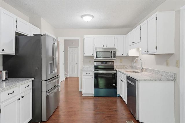 3513 Robin Lane, Acworth, GA 30101