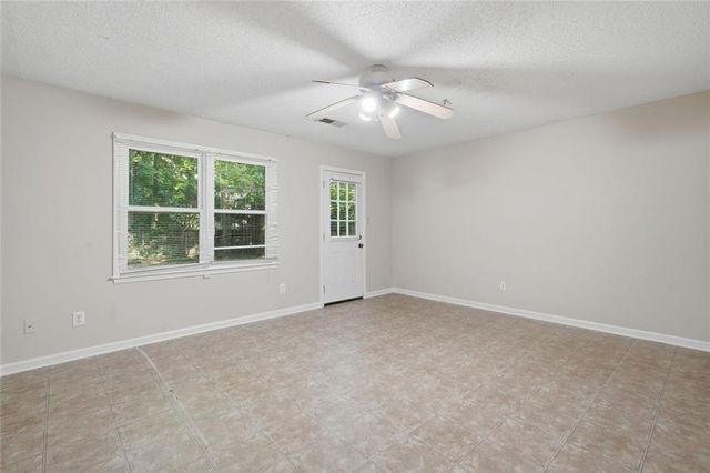 3513 Robin Lane, Acworth, GA 30101