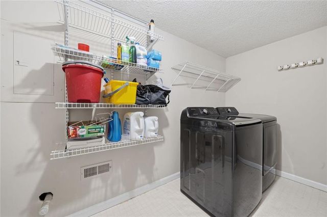 3513 Robin Lane, Acworth, GA 30101