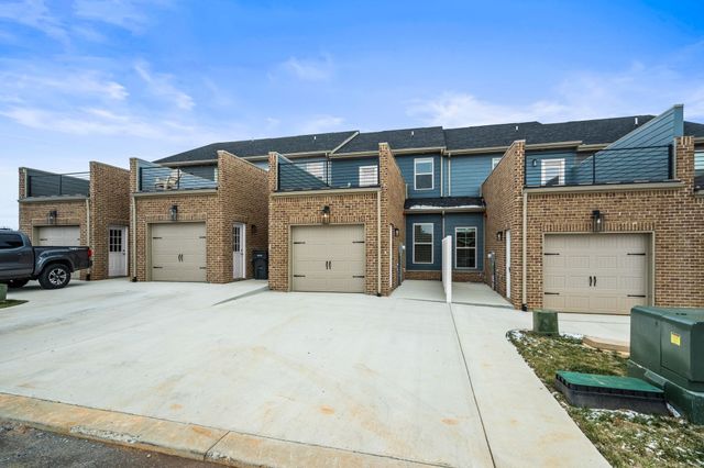 214 Franklin St, Pleasant View, TN 37146