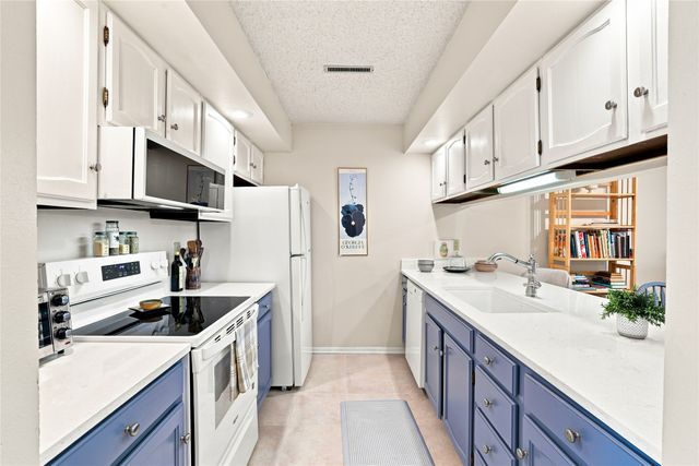412 Faulkner Court, Ames, IA 50014