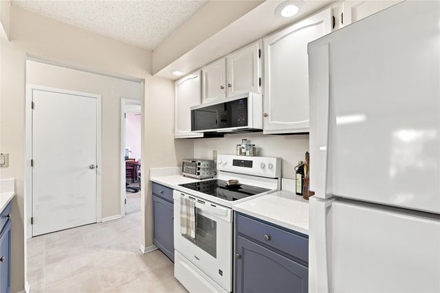 412 Faulkner Court, Ames, IA 50014