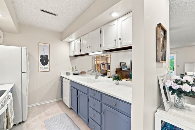 412 Faulkner Court, Ames, IA 50014