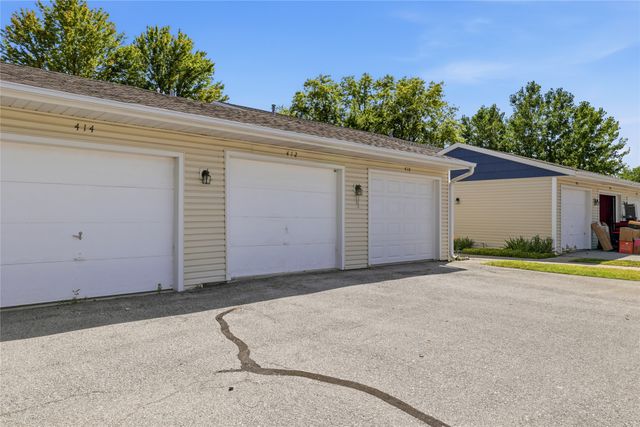 412 Faulkner Court, Ames, IA 50014