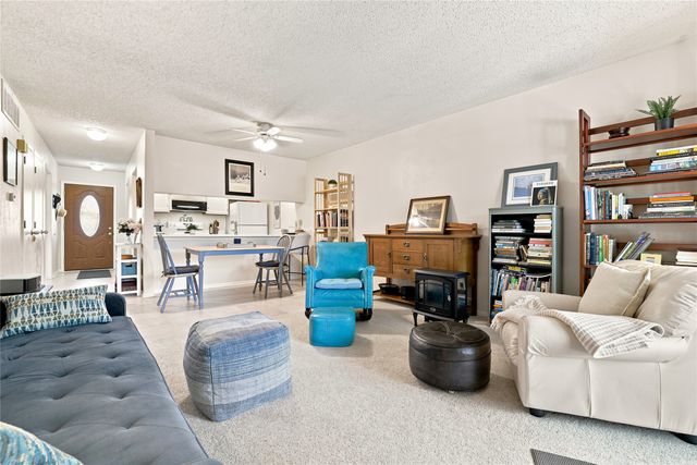 412 Faulkner Court, Ames, IA 50014