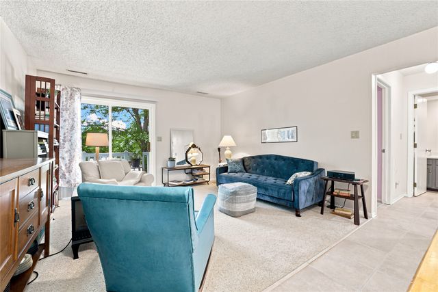 412 Faulkner Court, Ames, IA 50014