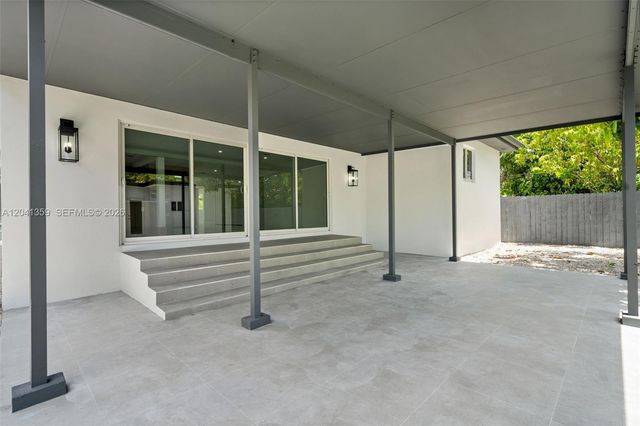 2940 SW 12th St, Miami, FL 33135