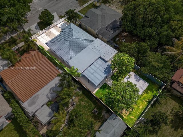 2940 SW 12th St, Miami, FL 33135