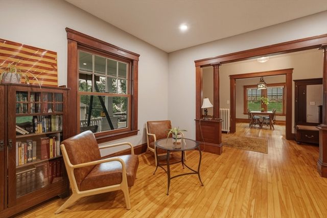 2 Biltmore Rd, Worcester, MA 01602