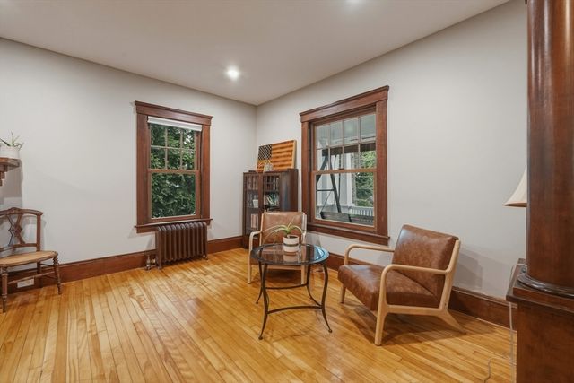 2 Biltmore Rd, Worcester, MA 01602