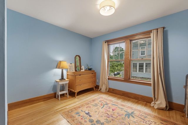 2 Biltmore Rd, Worcester, MA 01602