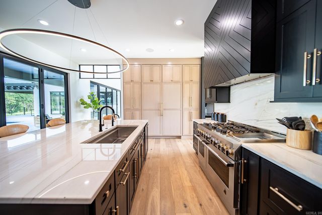 1347 Tucker Cemetery Rd, Mountain Home, AR 72653