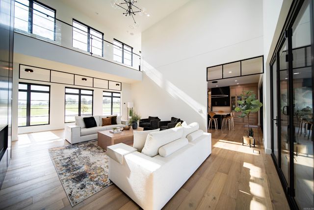 1347 Tucker Cemetery Rd, Mountain Home, AR 72653