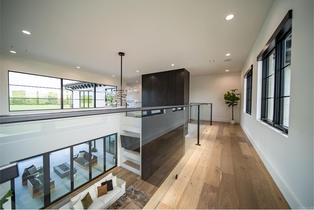 1347 Tucker Cemetery Rd, Mountain Home, AR 72653