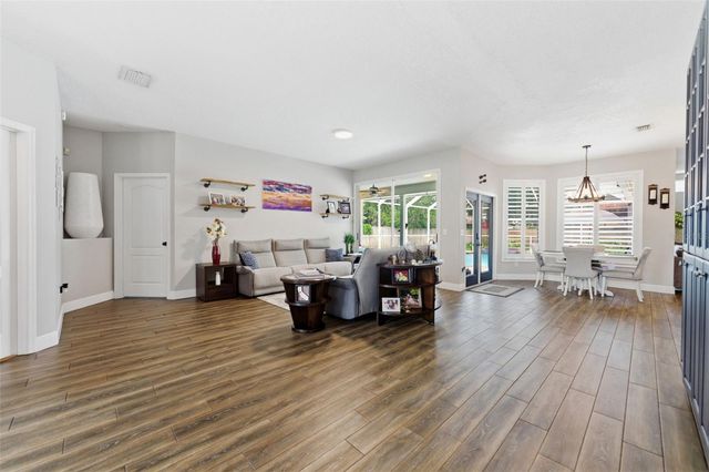 2511 VINY COURT, Tampa, FL 33618