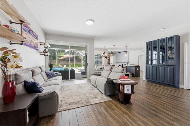 2511 VINY COURT, Tampa, FL 33618