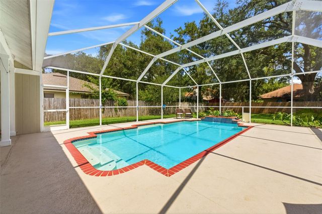 2511 VINY COURT, Tampa, FL 33618