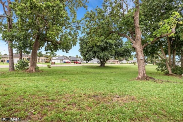 8624 Eleuthera CT, Fort Myers, FL 33907