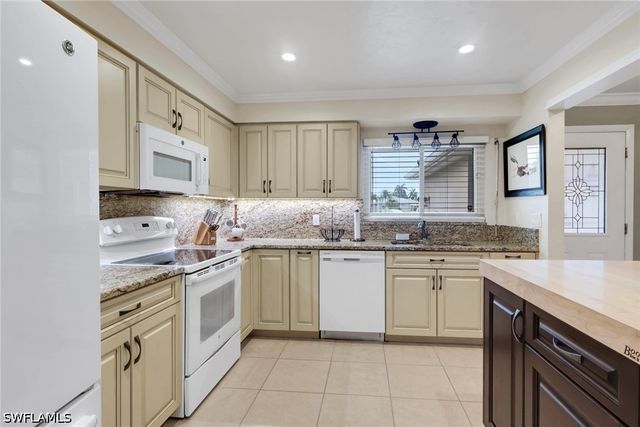 8624 Eleuthera CT, Fort Myers, FL 33907